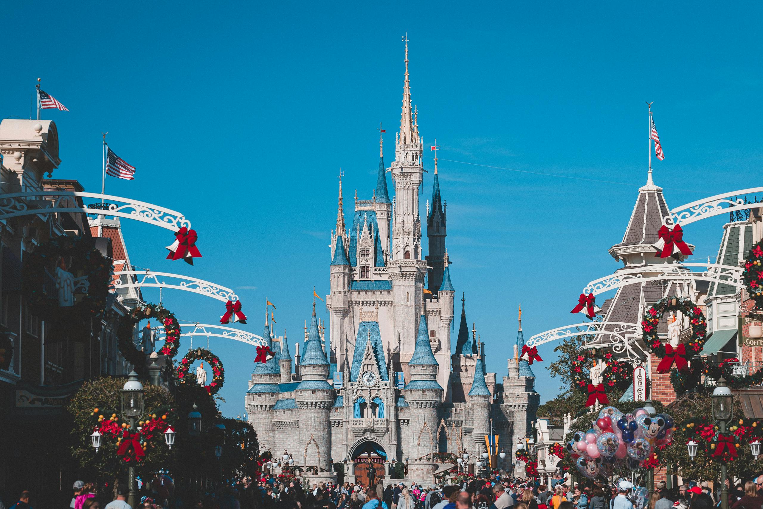 11 Top Theme Parks Around the World