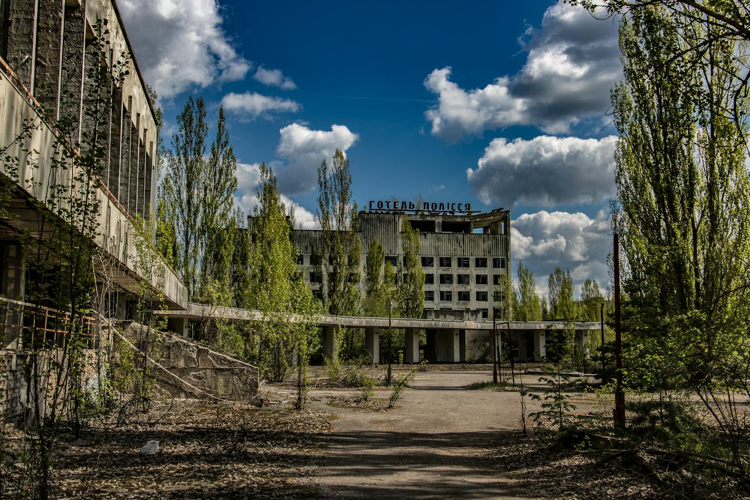 10 Fascinating Abandoned Cities You Must Explore Globally - The Daily Dive