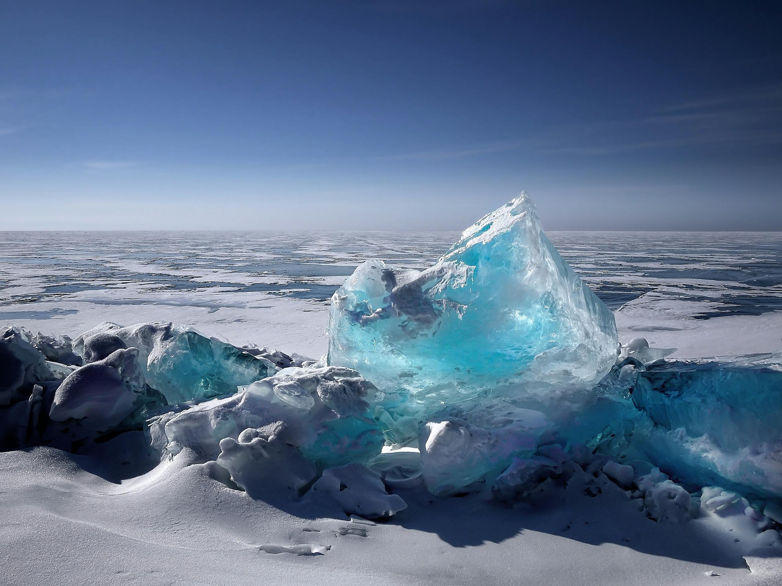 Exploring the World's Most Stunning Glaciers: Top 10 Must-See Ice Wonders