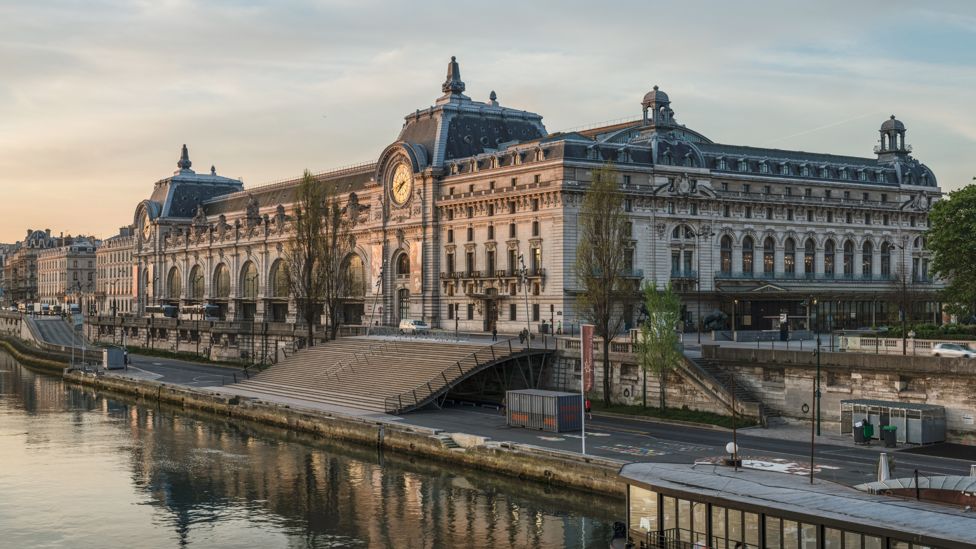 10 Tourist Traps That Aren’t Worth Your Money—And Where to Go Instead