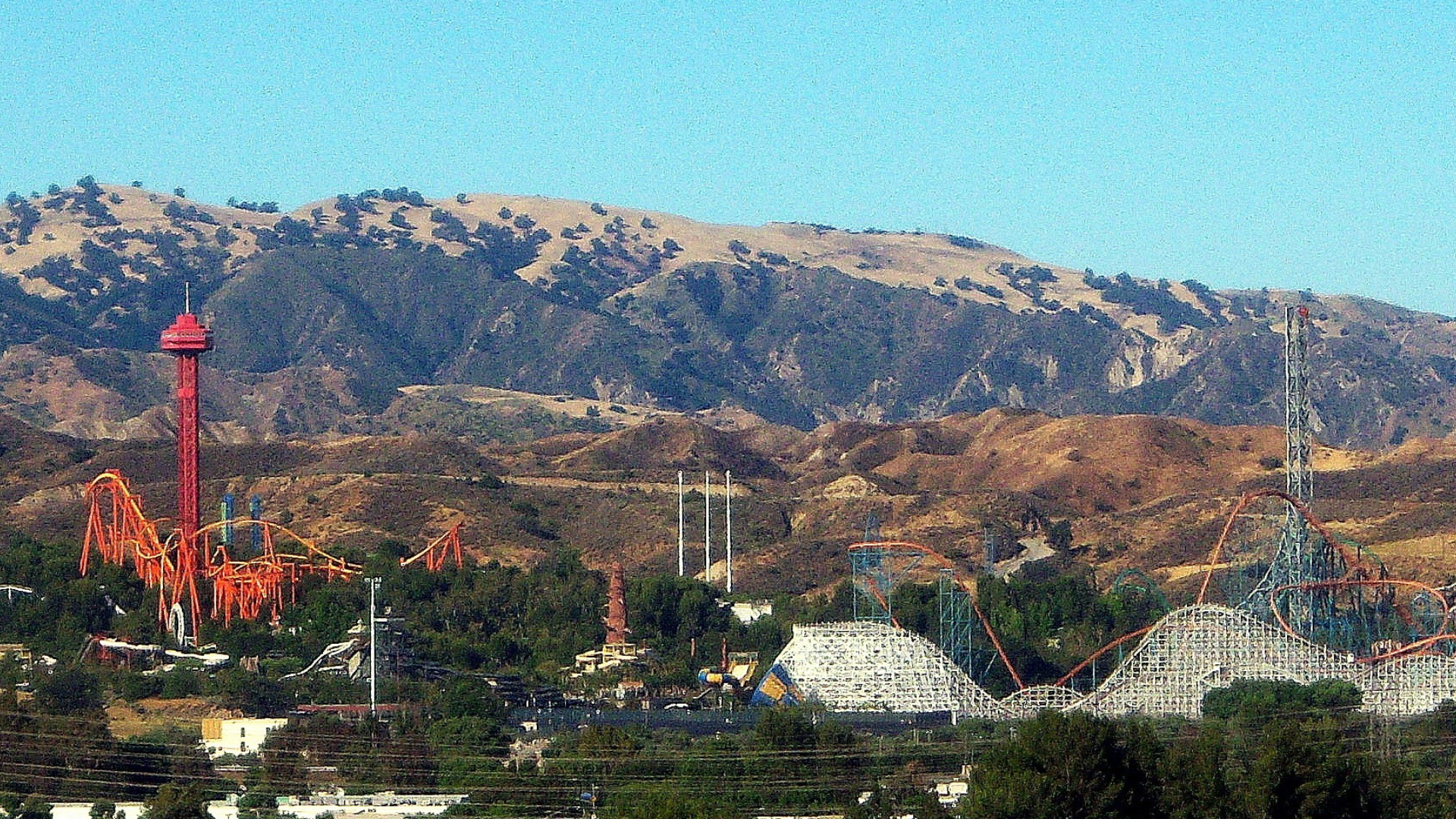 10 Thrilling Theme Parks to Visit If You’ve Had Enough of Disney