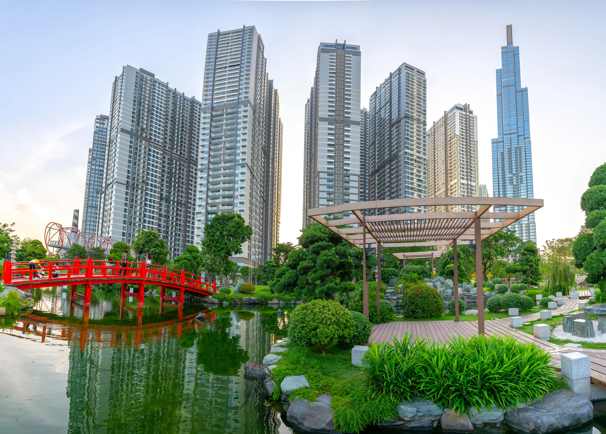 Remote Worker Paradise: 15 Cities with the Best Cafés to Plug In