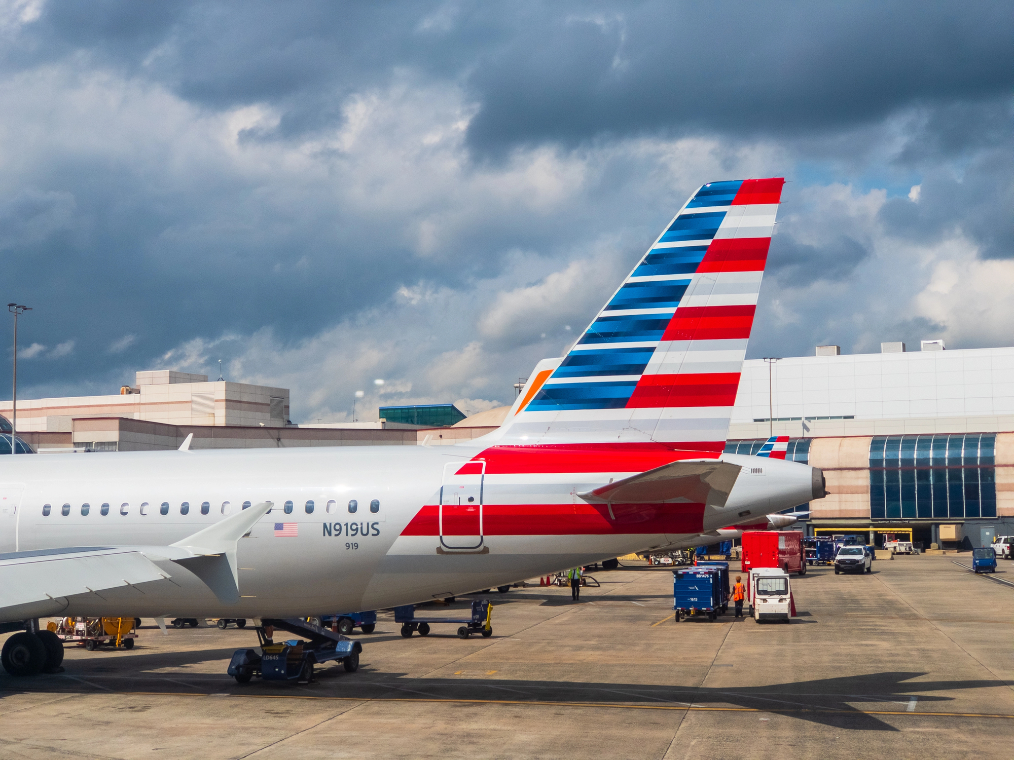 Passenger Tackled By American Airlines Flight Attendant