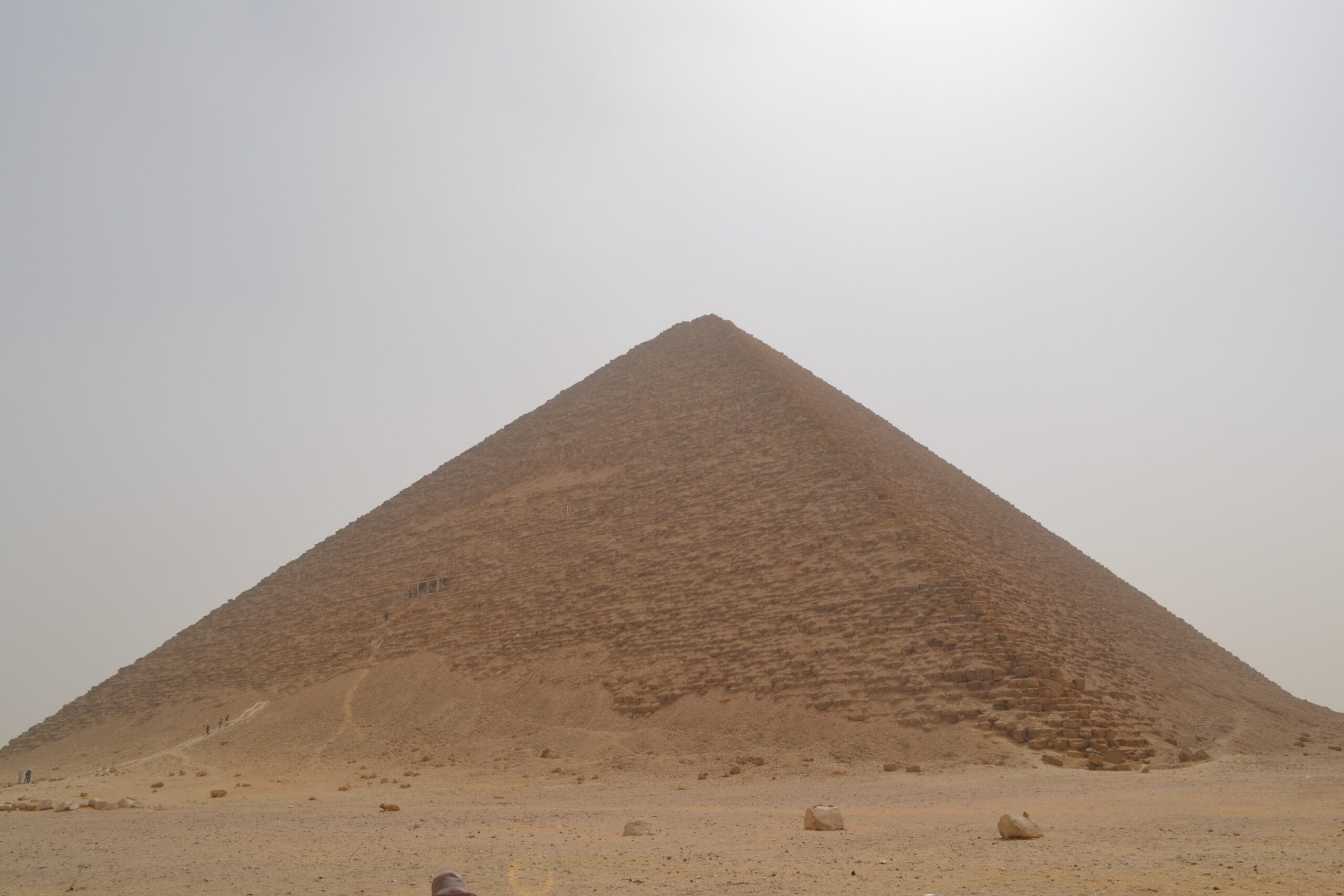 JPG image of the Red Pyramid Dahshur, taken in March 2023, Dahshur, Badrashin, Giza Governorate, A.R of Egypt. Nikon D5100