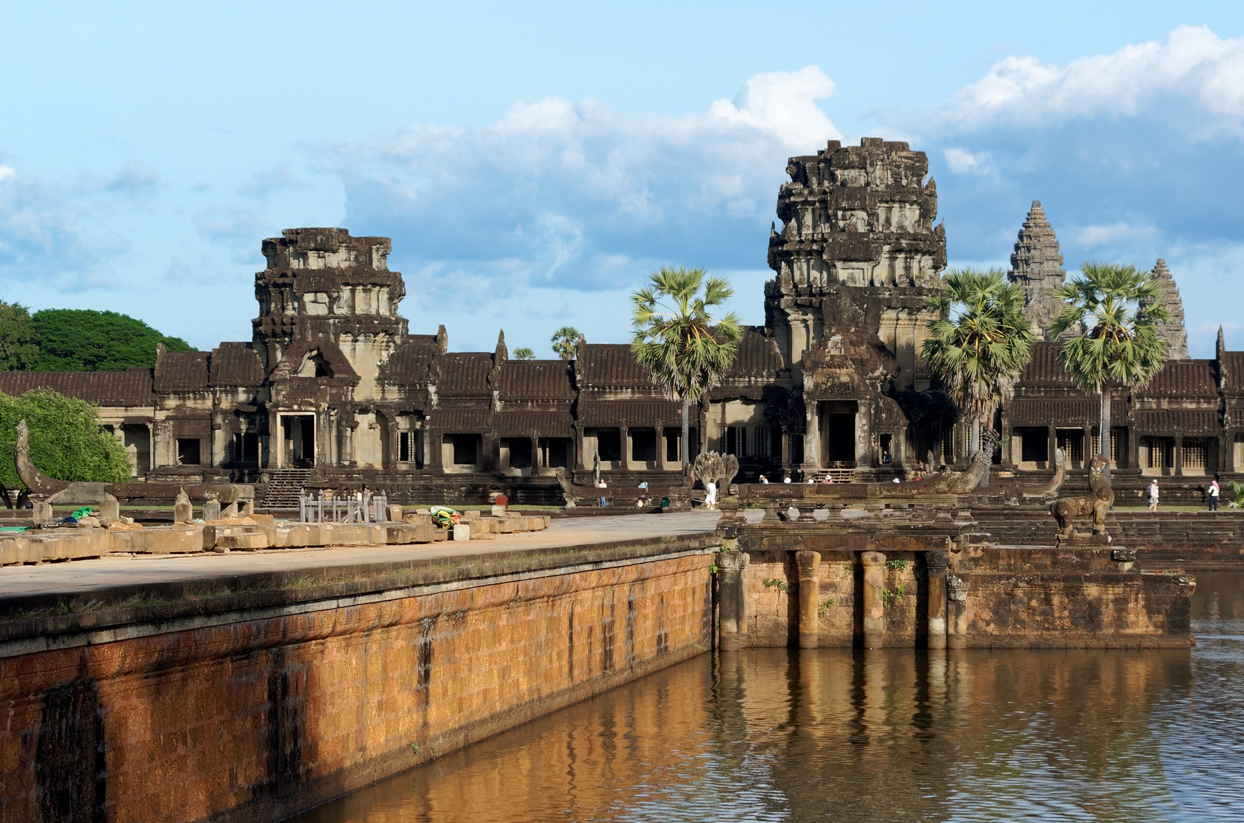Angkor Wat Gateway
