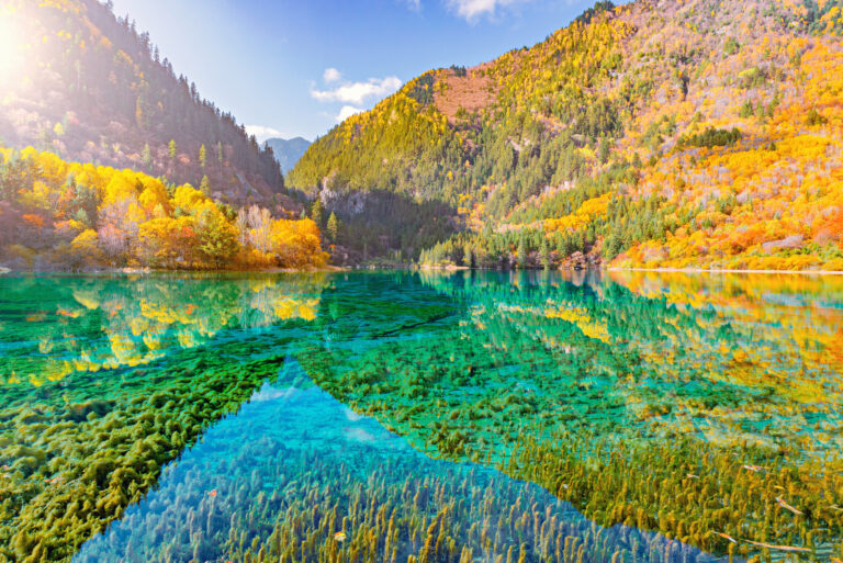 Where Earth Glows: 20 Places With Striking Natural Colors