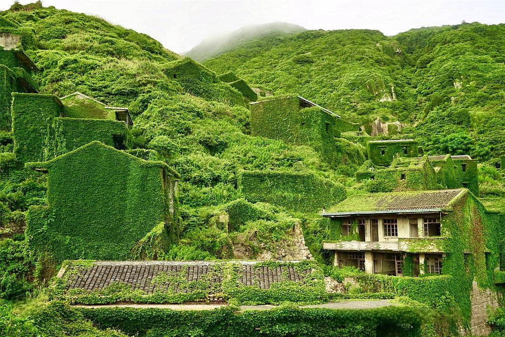 20 Once Famous But Now Left Behind Tourist Spots