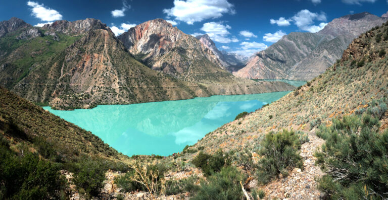 Best Travel Routes to Avoid Overtourism in 2025