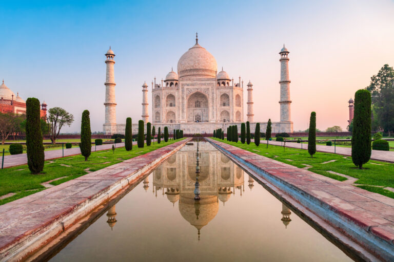 Monuments Around The World That Look Different In Every Season