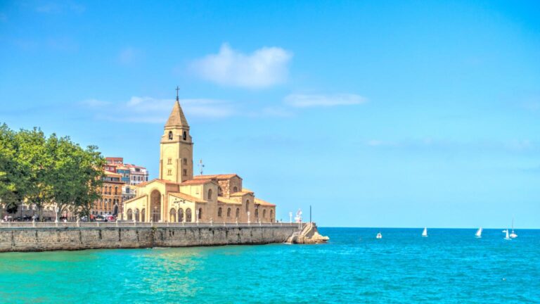 Get Paid to Get Away: Top 10 Global Spots Subsidizing Your 2025 Trip