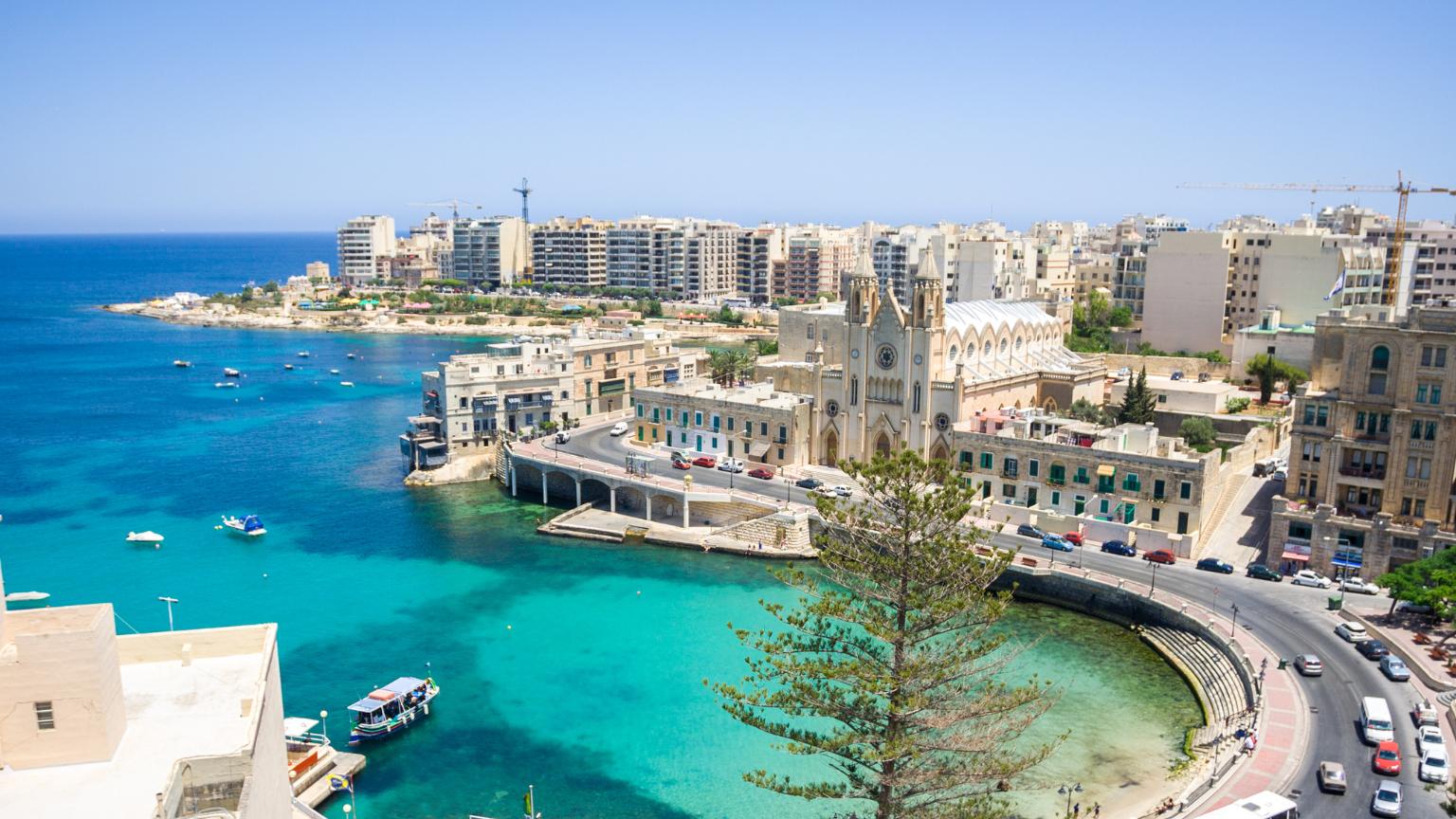 malta beach hotels