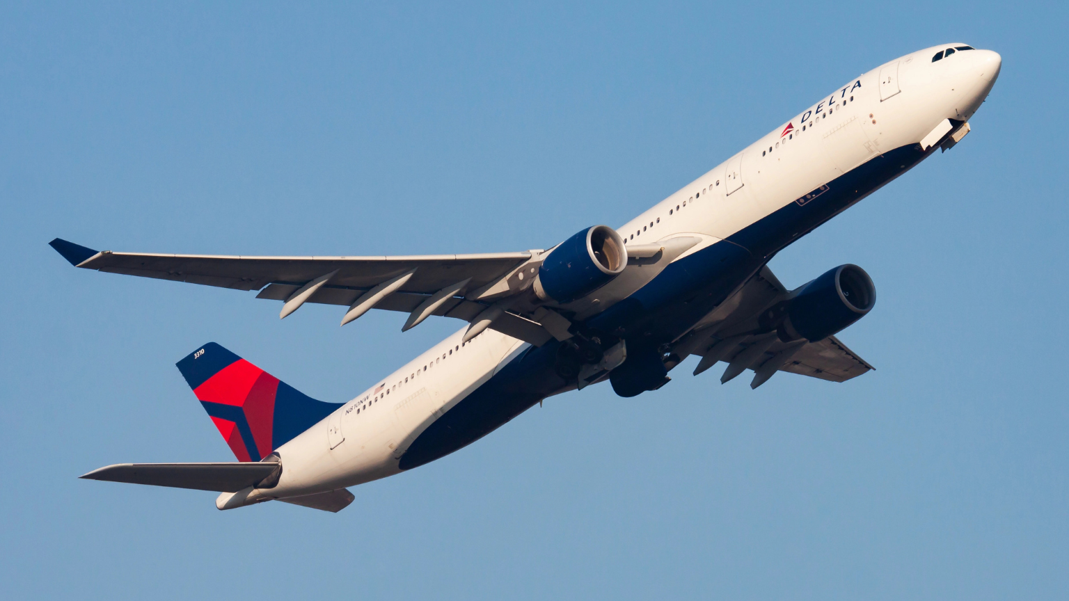 Airlines Add New Transatlantic Routes While Trimming Others in 2026