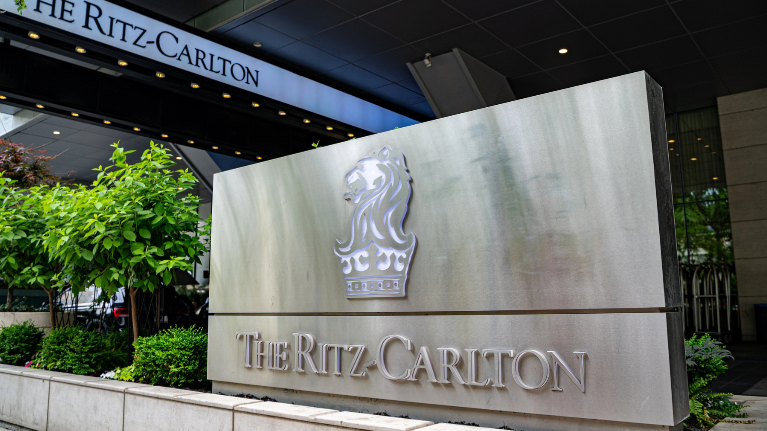 10 Hotels Under The Microscope for Cleanliness and 10 That Get Rave Reviews