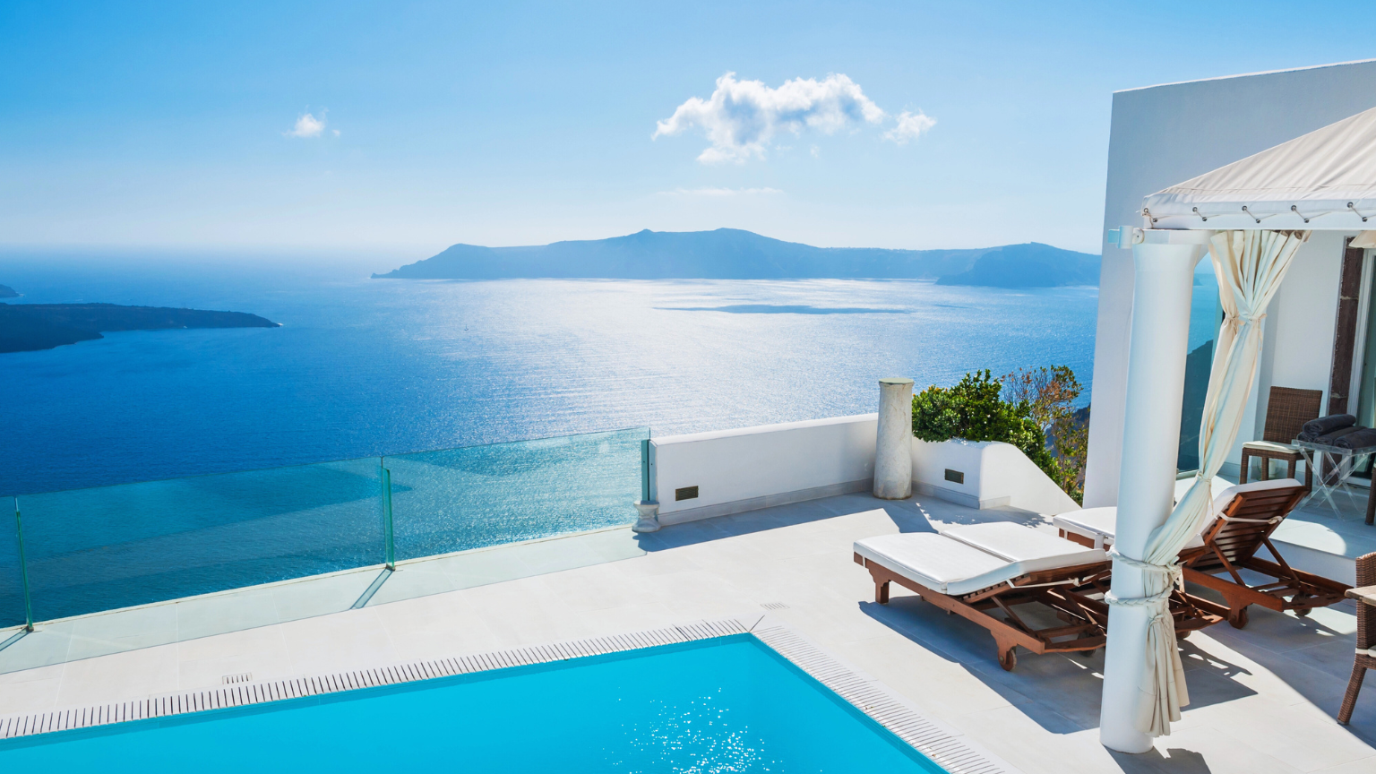 The Best Affordable Hotels in Santorini