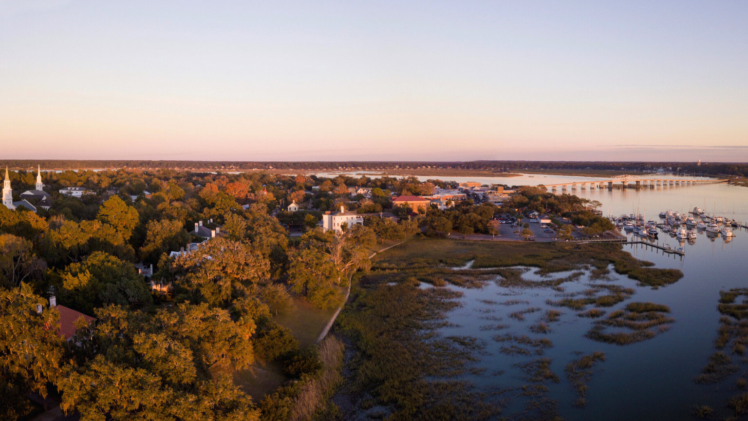 Visit These 15 Southern Towns Where You Can Retire For $1300 A Month