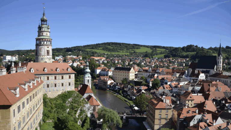 18 River Towns Made for Slow Afternoons