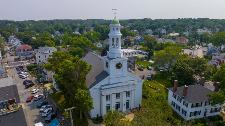 22+ Small US Towns That Are Best For Families