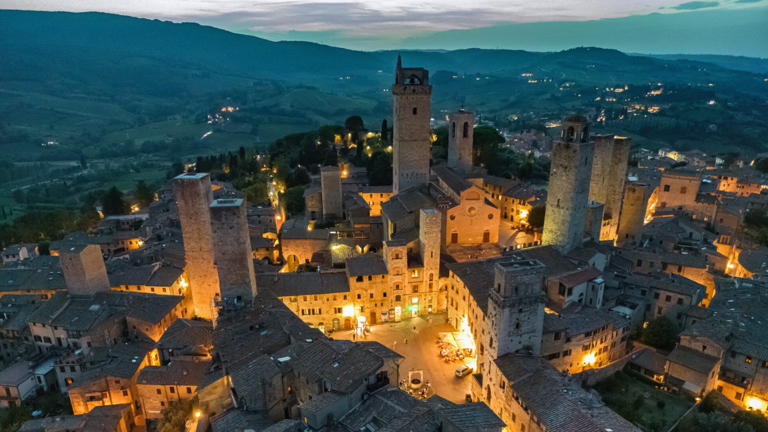 Quiet After Dark: 18 Historic Cores That Stay Calm at Night