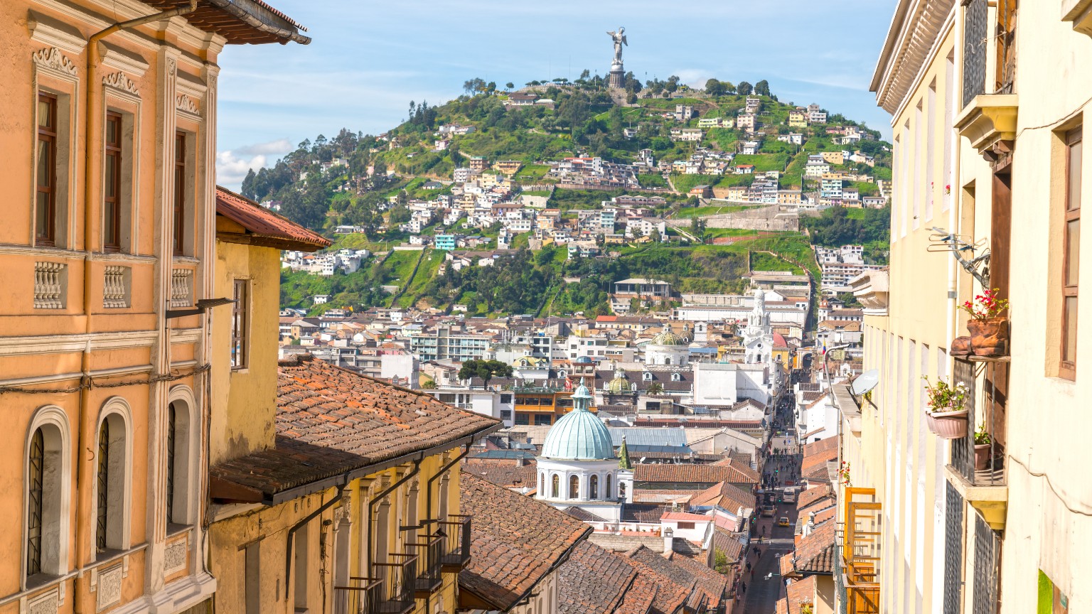 Ecuador Town Statue Buildings