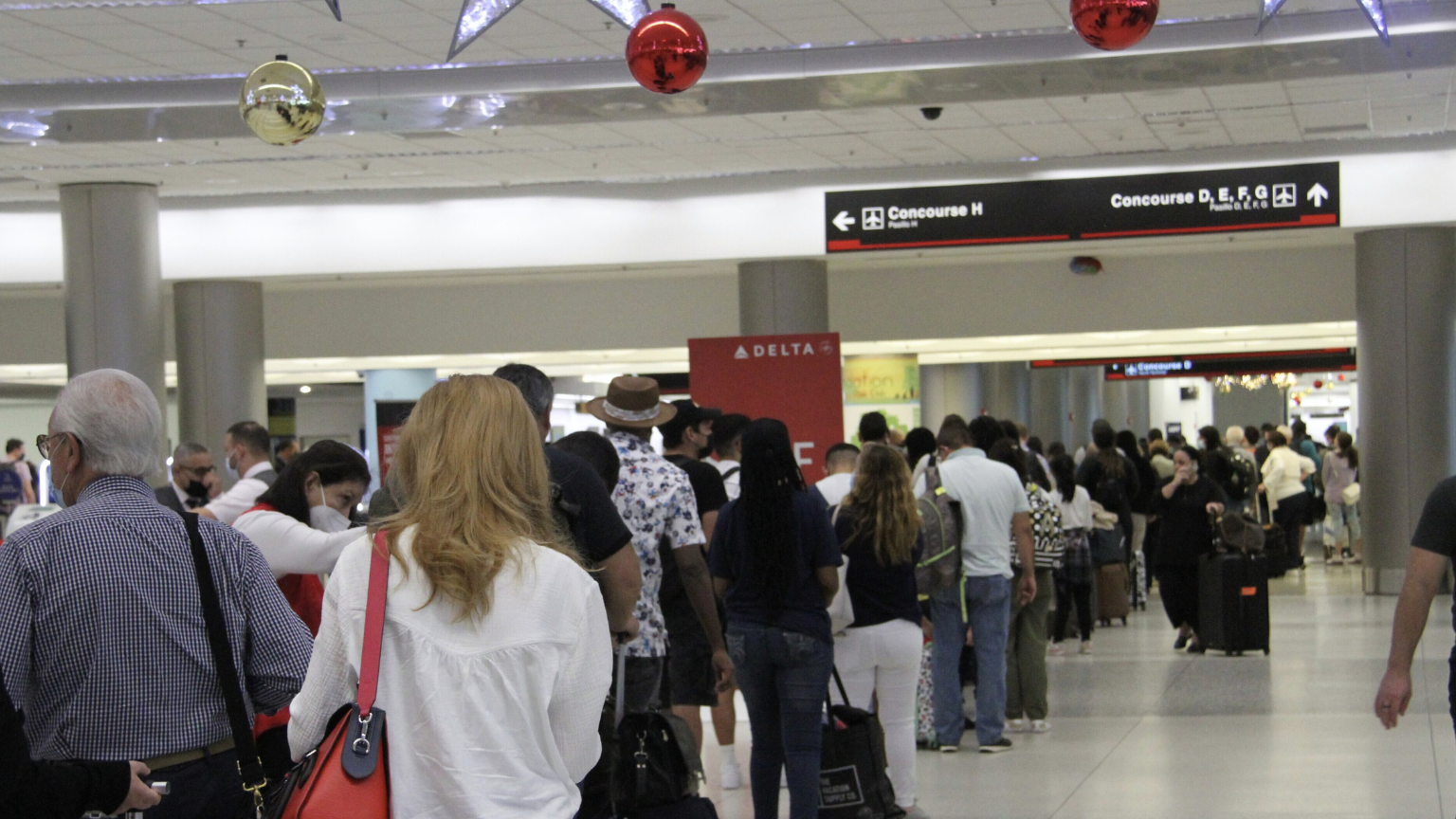 Thanksgiving Travel Is Surging—Here’s Where Americans Are Headed and How to Plan Smart