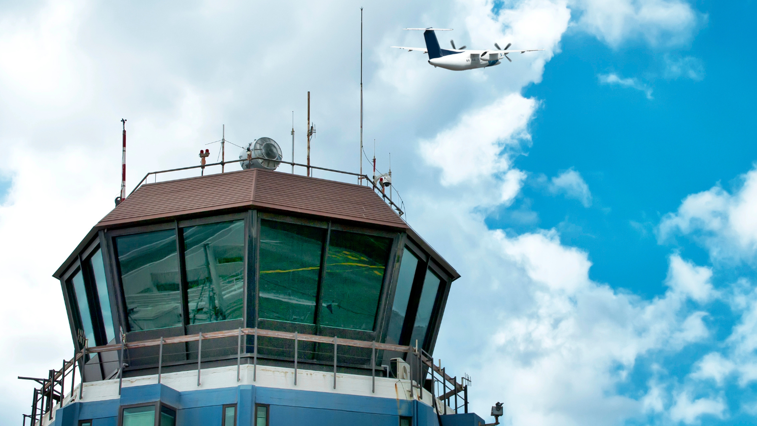 Air Traffic Controller Shortages During Shutdown Trigger Nationwide Delays and Cancellations