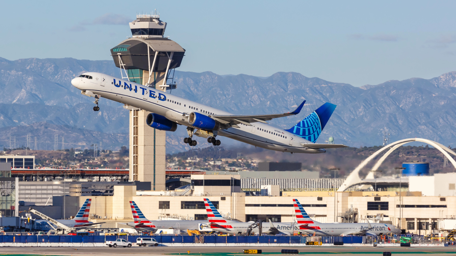 Traveling soon? These California airports just scored big