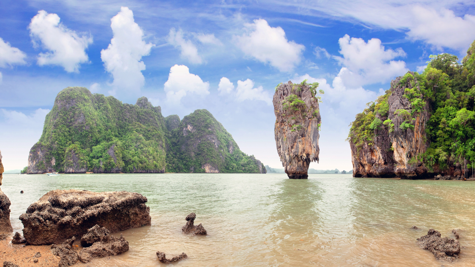 Whisper-Blue Getaways: 14 Peaceful Alternatives to Bali