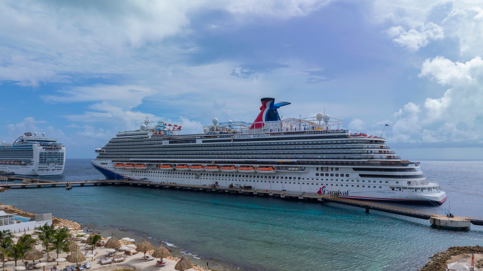 FBI Probes Death Of 18-Year-Old Passenger Aboard Carnival Horizon