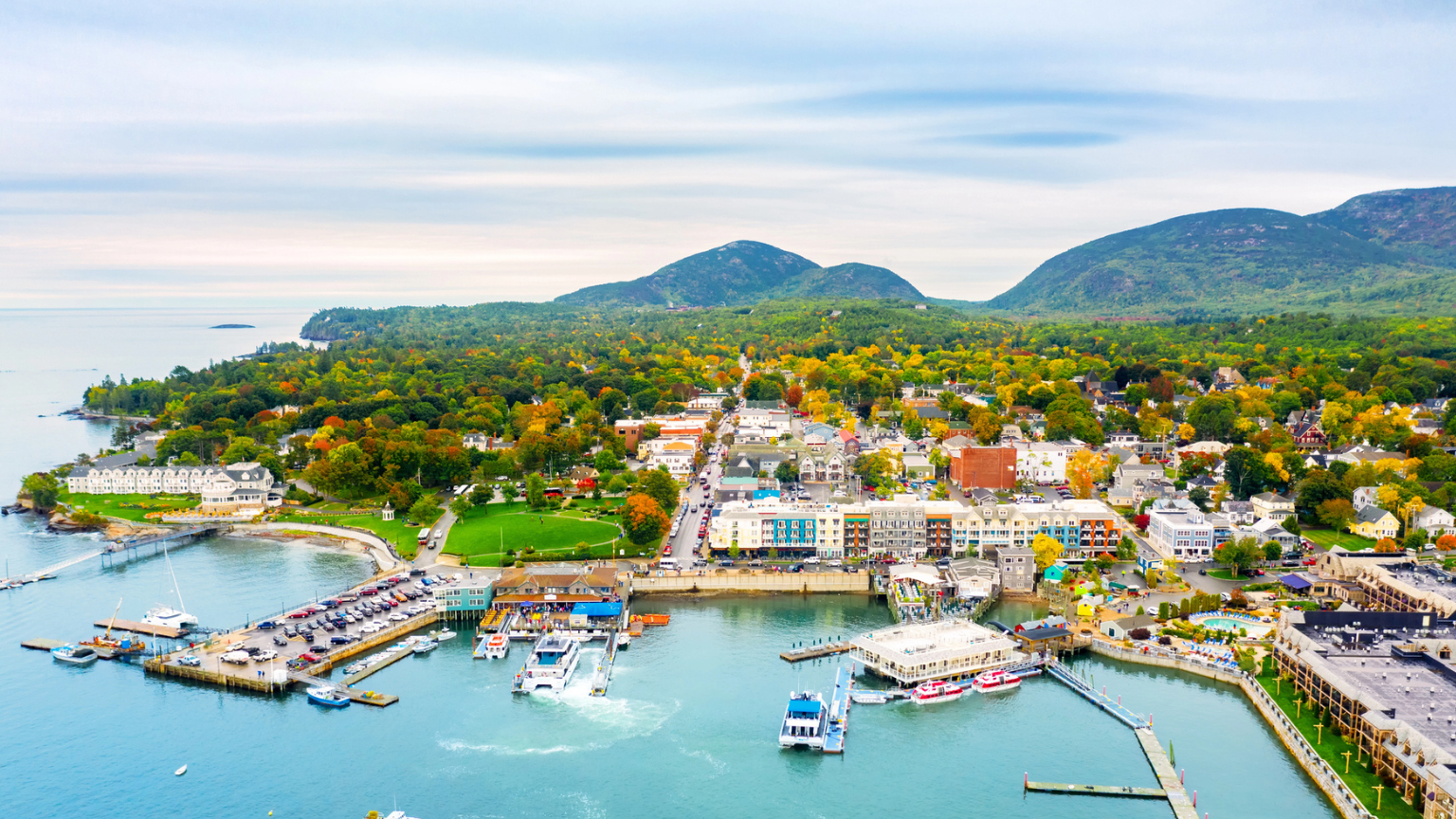 15 Beautiful U.S. Towns Locals Say Lost Their Soul to Tourism
