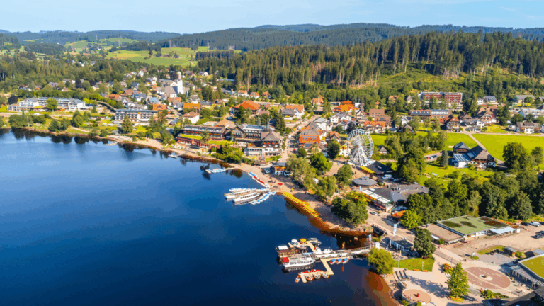 The Worst Tourist Traps in Europe, According to Rick Steves