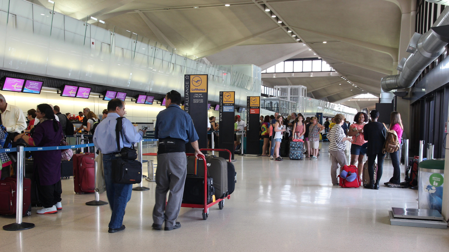 Cross-Country Thanksgiving Storm Poised to Snarl Holiday Travel Plans