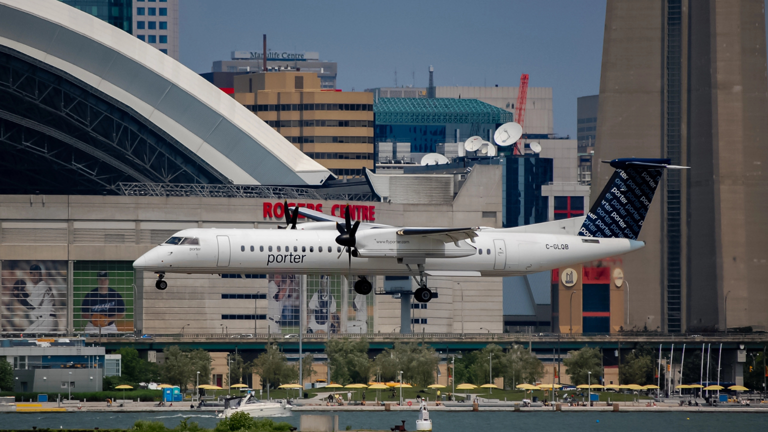 How Boutique Airlines Are Competing with Global Giants