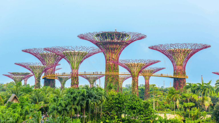 14 Tourist Favorites Locals Say They Actually Still Love