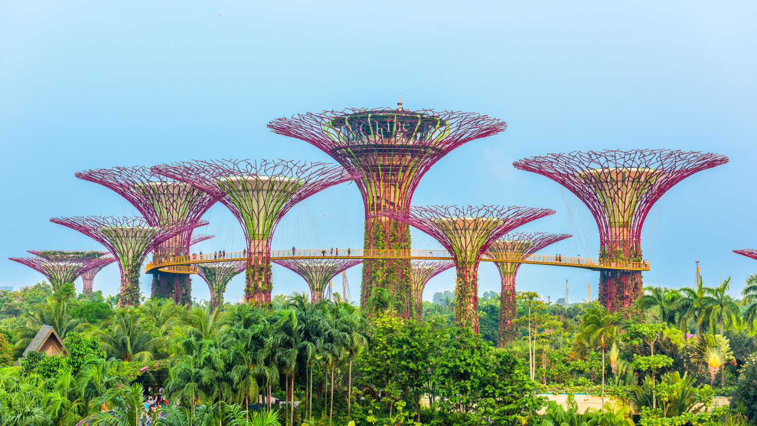 14 Tourist Favorites Locals Say They Actually Still Love