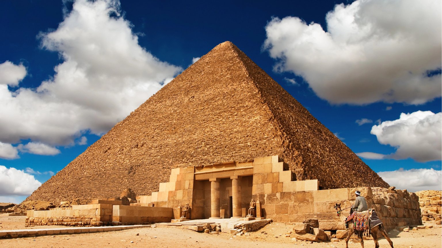 pryamid of giza camel entrance