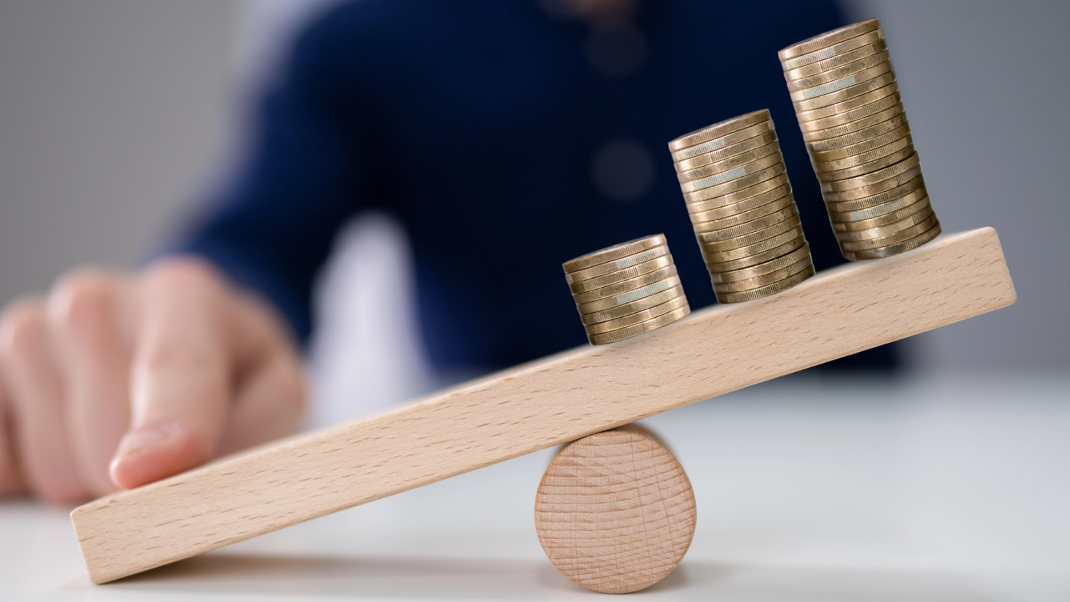 Rising Inflation Makes 60% of Americans Pause International Travel in 2025