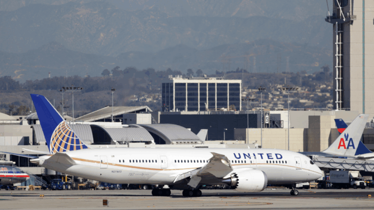 U.S. Issues Travel Warning for Thailand Cambodia Border Areas Amid Active Hostilities