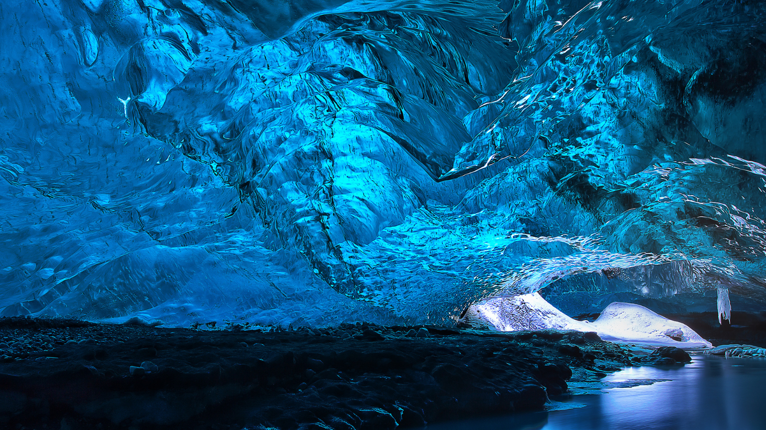 New Vent Under Iceland's Vatnajökull Reveals Hidden Geothermal Activity