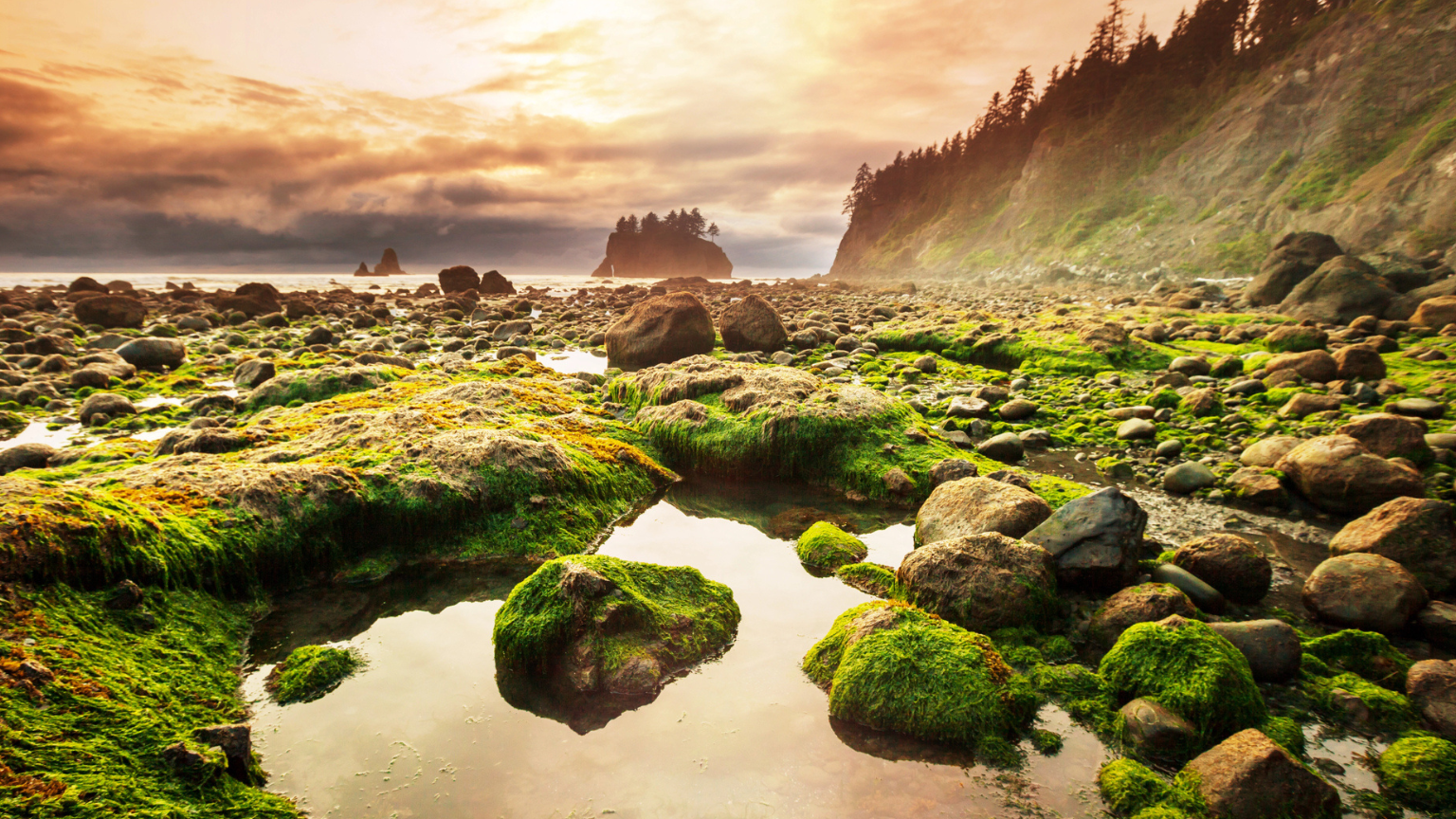 15 Best National Park Gateways for Warm, Cozy Inn Stays