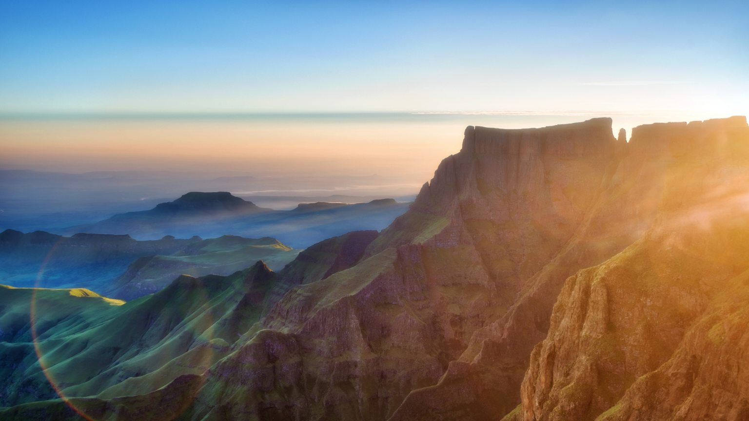 Conquer the Drakensberg: A 7-Day Road Trip