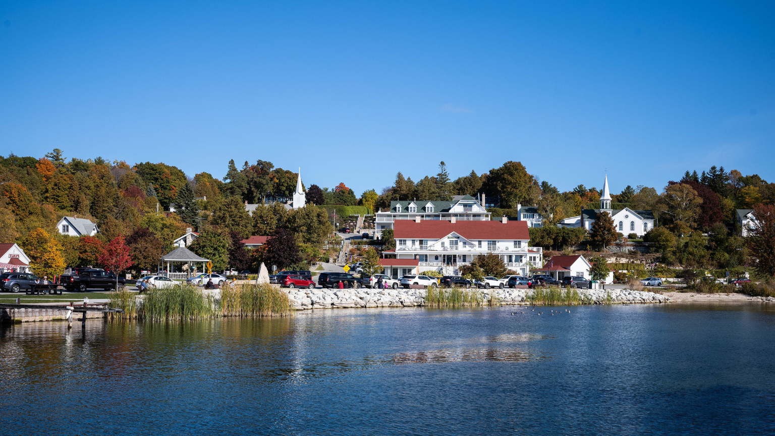 15 Safest Small Towns for a No Stress Weekend