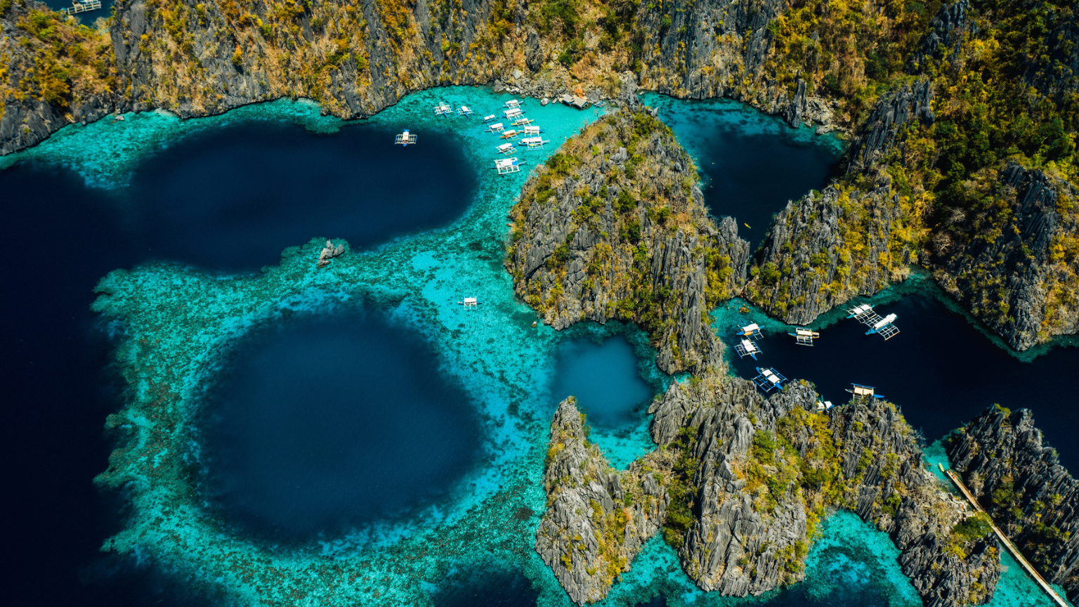 16 Islands With Year Round Swimming Lagoons