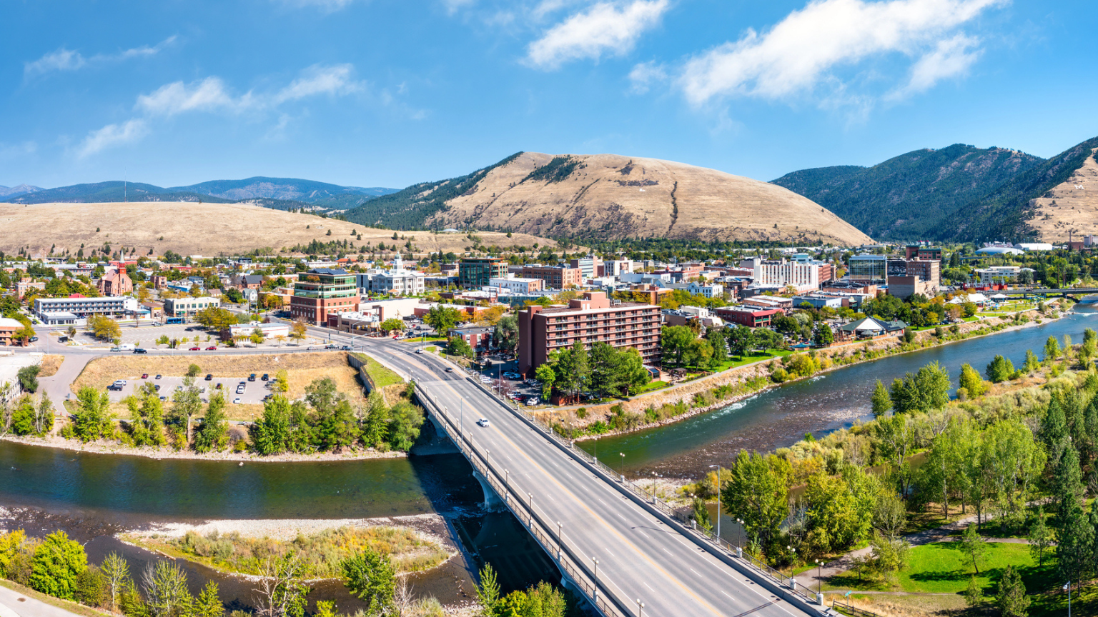 15 River Towns With New Waterfront Trails to Explore in 2026