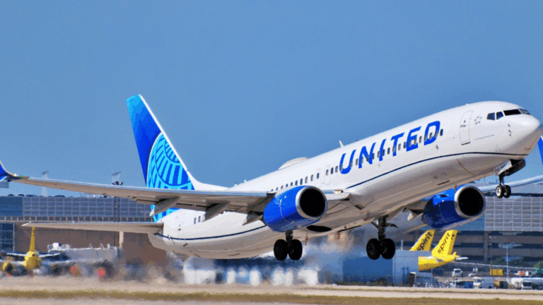 United to Disable App and Website Functions Overnight for Reservation System Upgrade